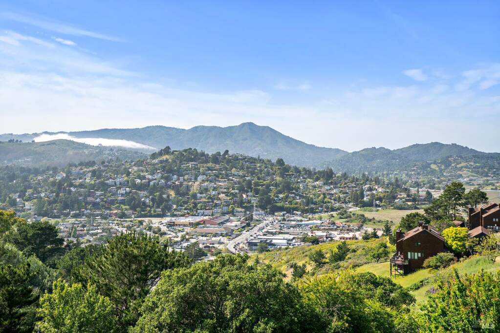 402 Donahue Street, Sausalito, CA 94965