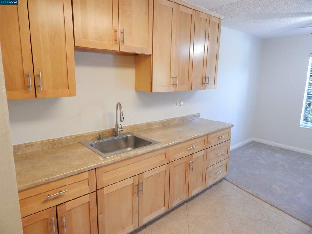 4081 Clayton Rd #215, Concord, CA 94521
