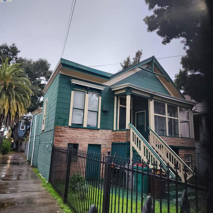 927 Chester Street