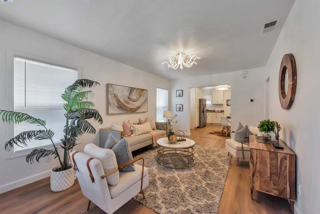 1244 106th Ave, Oakland, CA 94603