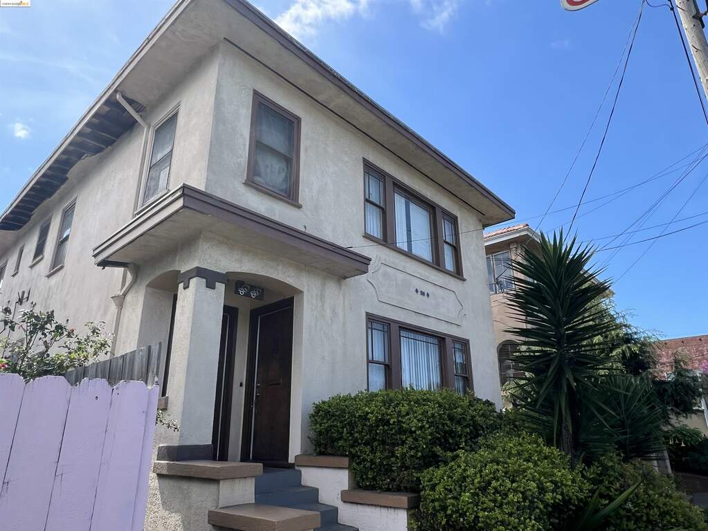 863 40th St, Oakland, CA 94608