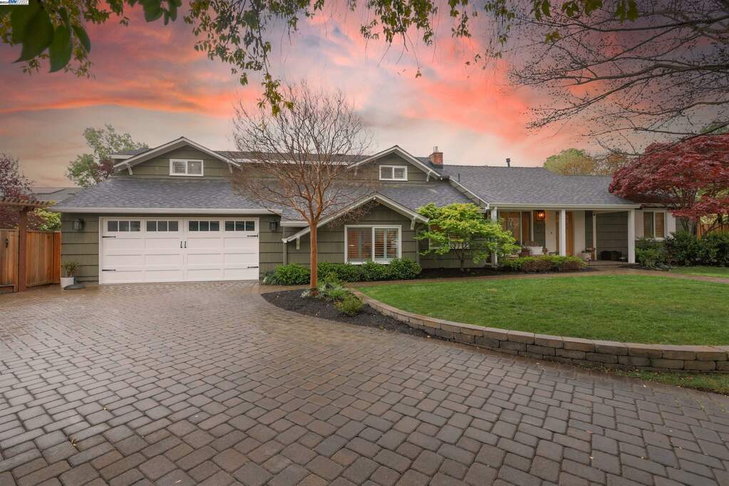 50 Forest Hills Ct, Walnut Creek, CA 94597