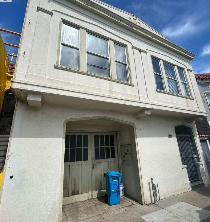 1470 Palou Ave, San Francisco, CA 94124
