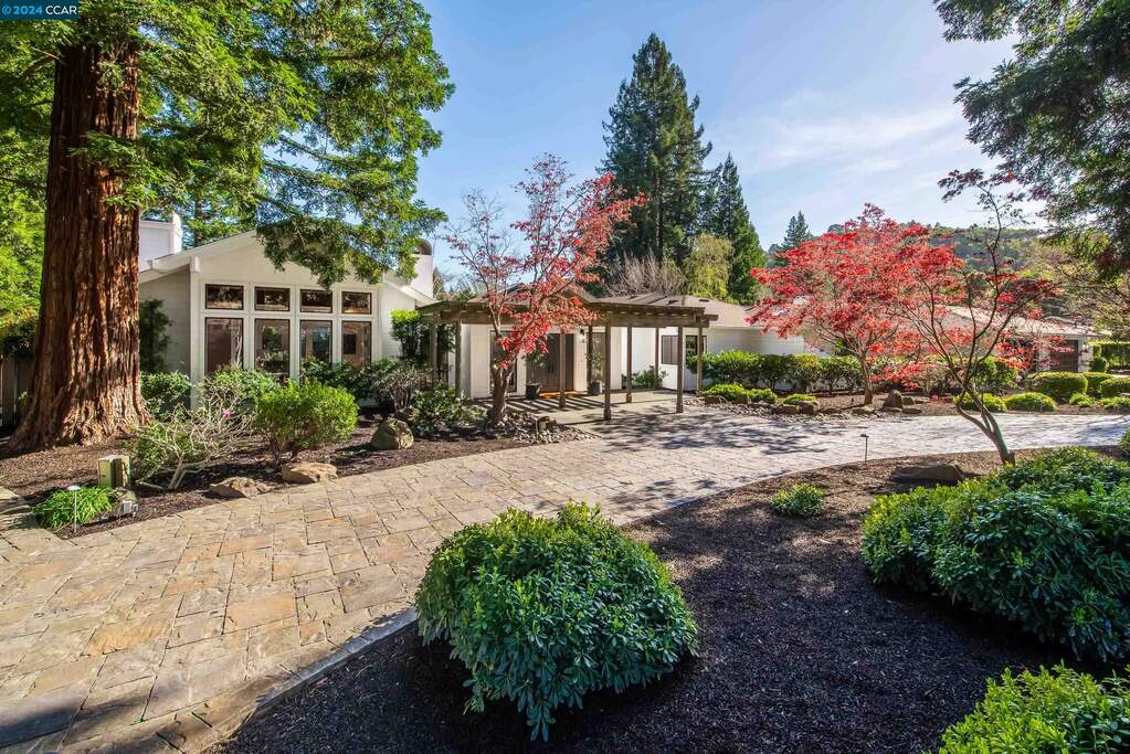 3355 Mcgraw Ln, Lafayette, CA 94549