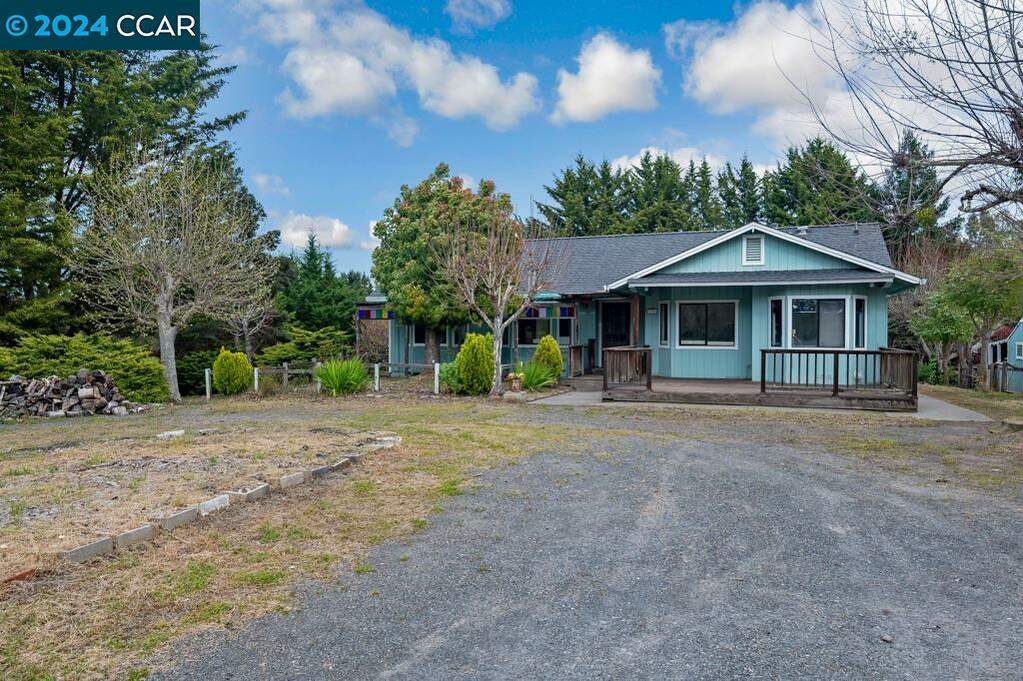 5900 Guerneville Rd, Sebastopol, CA 95472