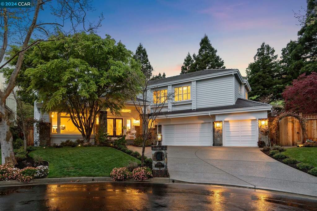 3766 Deer Trail Ct