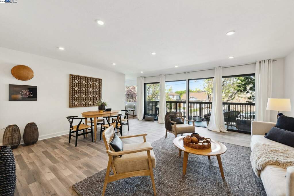 1810 Central Ave #205, Alameda, CA 94501