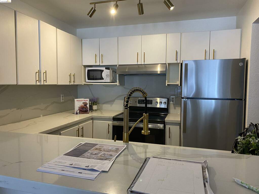 535 Pierce St #1114, Albany, CA 94706