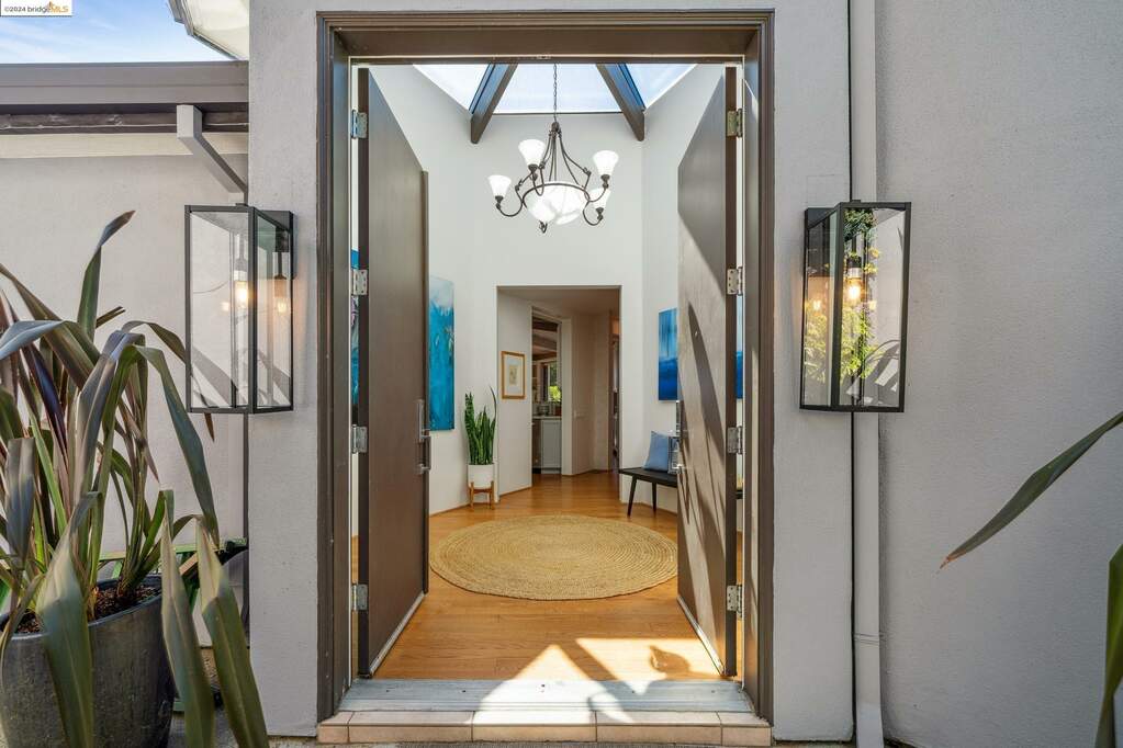 35 Live Oak Rd, Berkeley, CA 94705