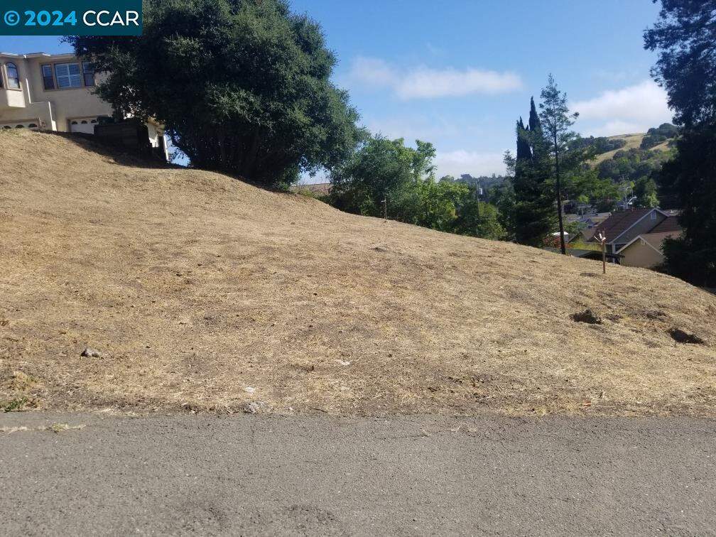 2525 Brandt St., Pinole, CA 94564