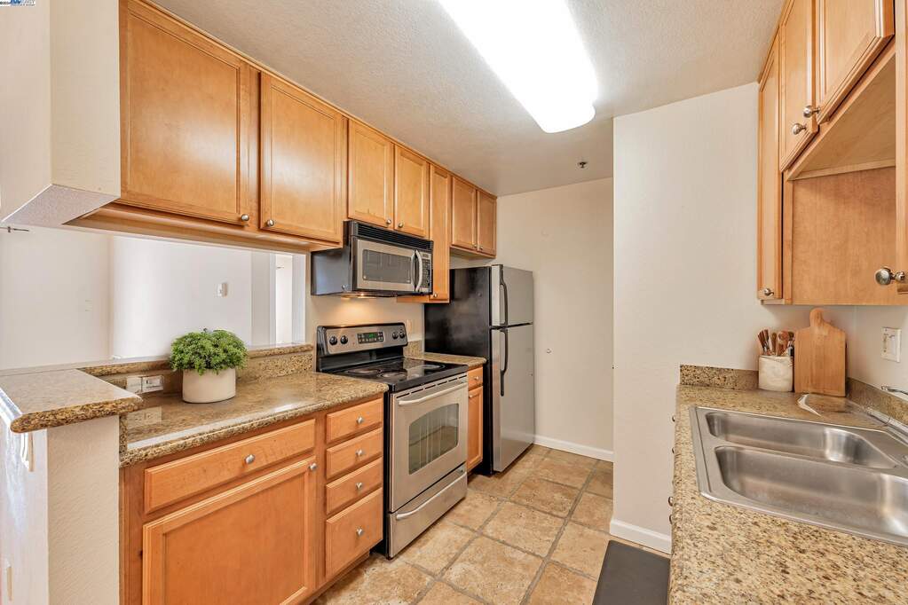 880 E Fremont #701, Sunnyvale, CA 94087
