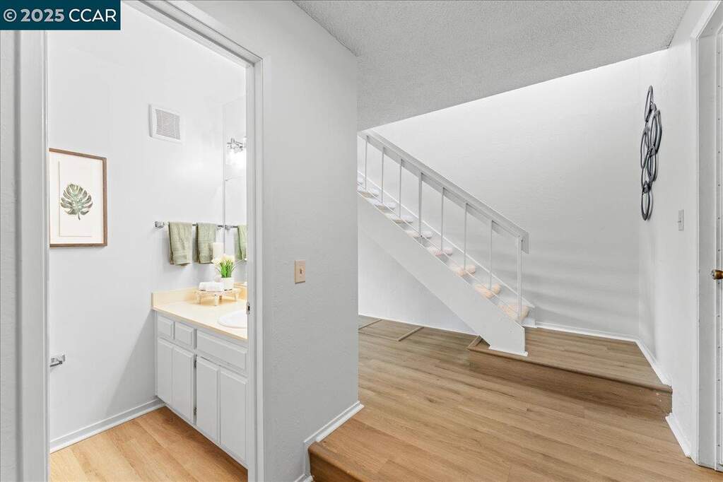 74 Villa Dr, San Pablo, CA 94806