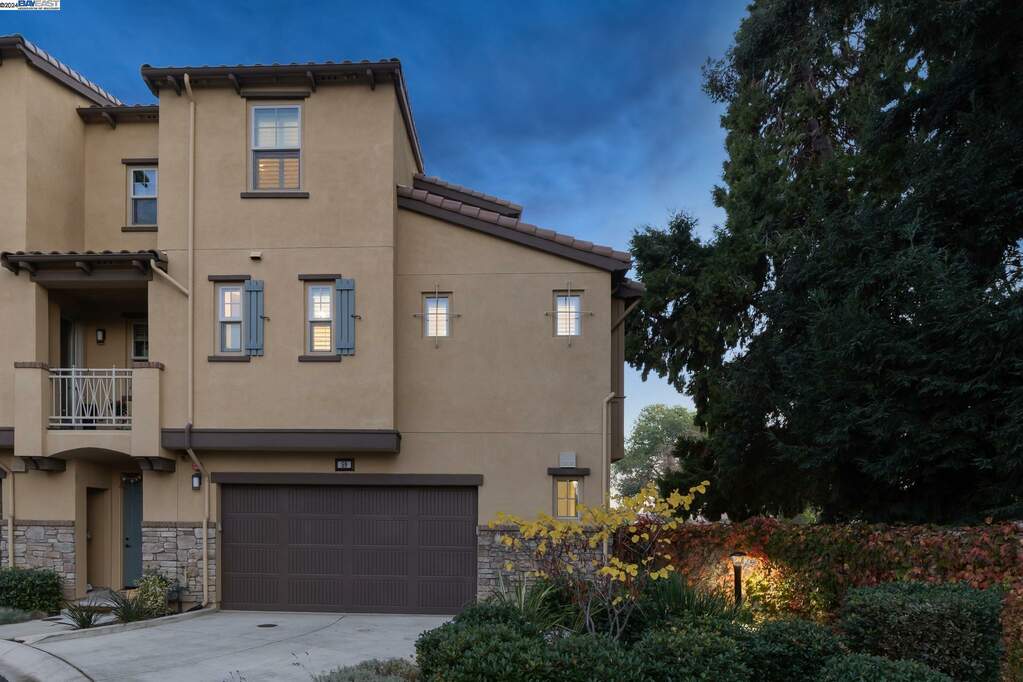59 Catania Cmn, Fremont, CA 94536