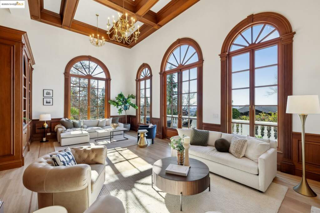 284 Alvarado Rd., Berkeley, CA 94705