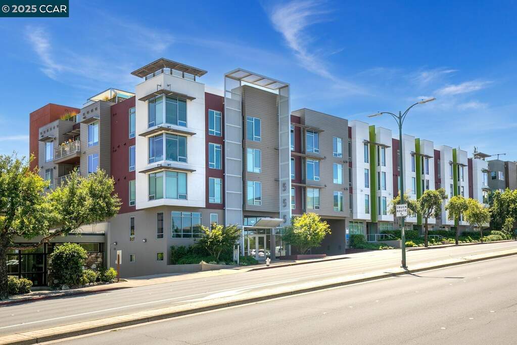 555 Ygnacio Valley Rd #309, Walnut Creek, CA 94596