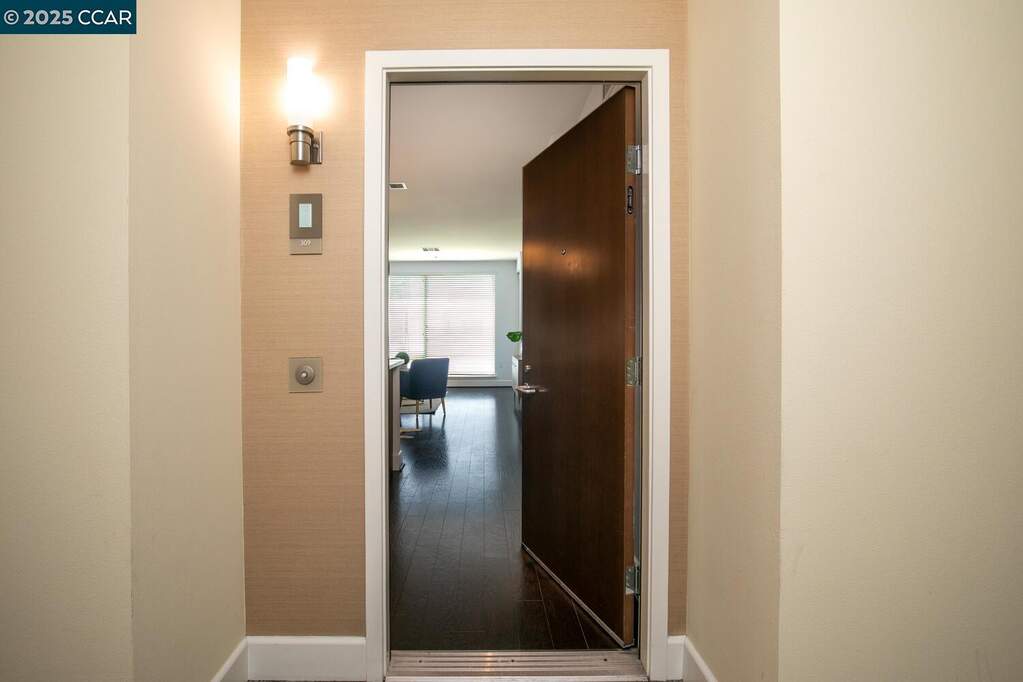 555 Ygnacio Valley Rd #309, Walnut Creek, CA 94596