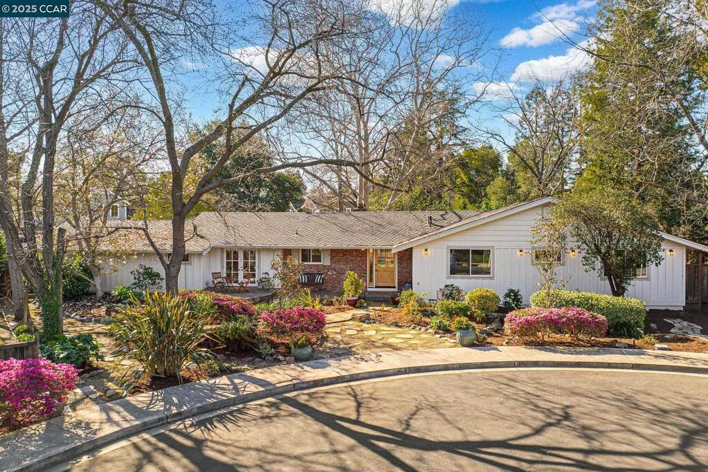 2153 La Salle Dr, Walnut Creek, CA 94598