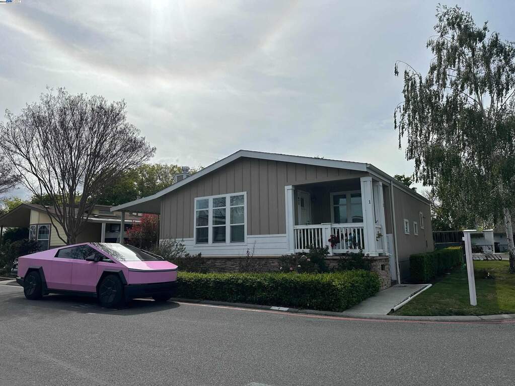 1050 Borregas Ave #1, Sunnyvale, CA 94089