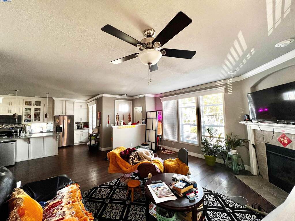 1050 Borregas Ave #1, Sunnyvale, CA 94089
