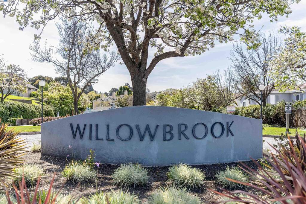 111 Dursey Drive, Pinole, CA 94564