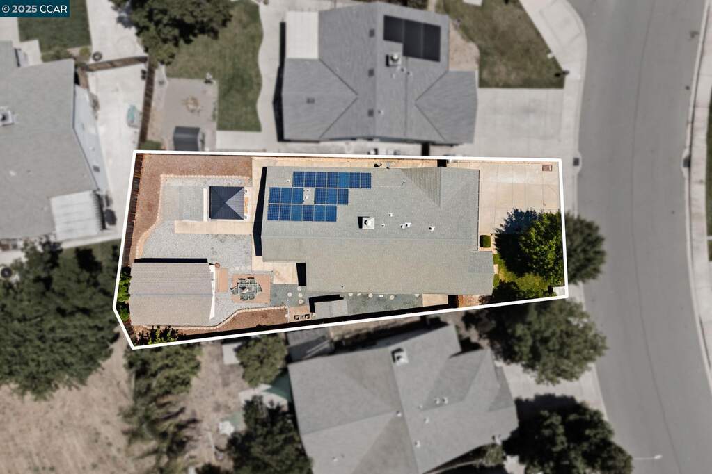 2224 El Lago Dr, Oakley, CA 94561