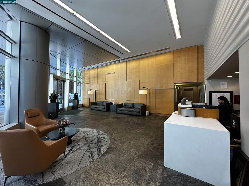 24/7 Manned Lobby with Concierge Service at 338 Spear St #6J, San Francisco, CA 94105
