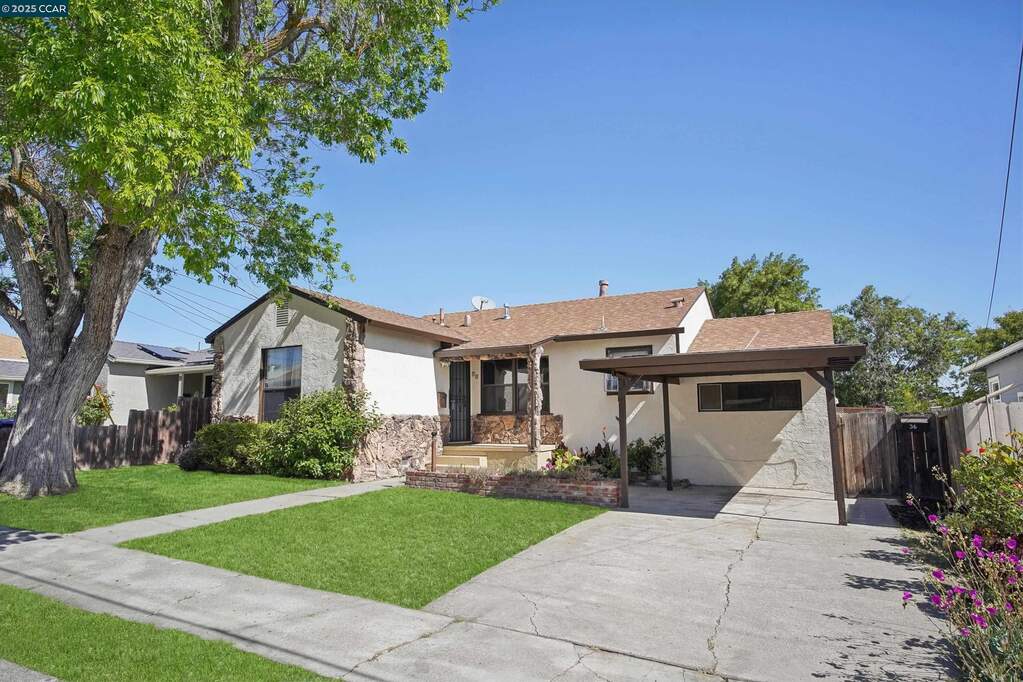 36 Lorraine Ave, Pittsburg, CA 94565