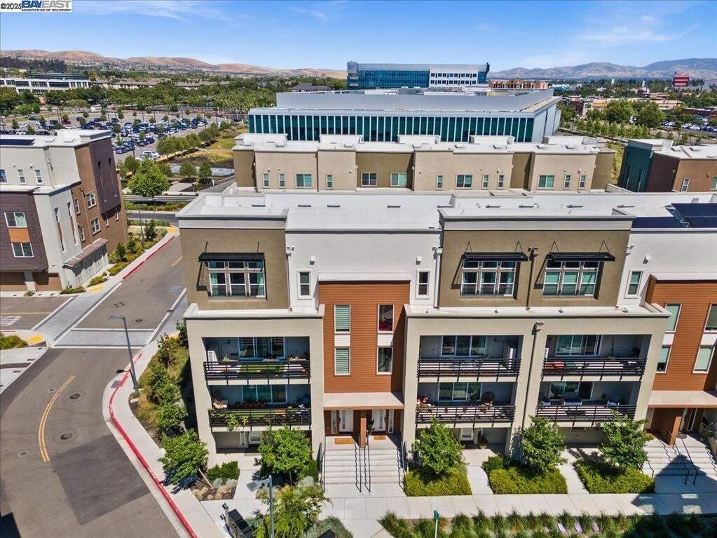 5483 Melissa Ln, Dublin, CA 94568