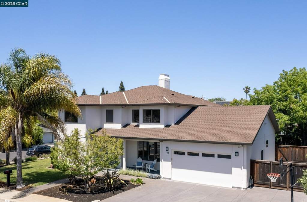 198 Pioneer Ave, Walnut Creek, CA 94597