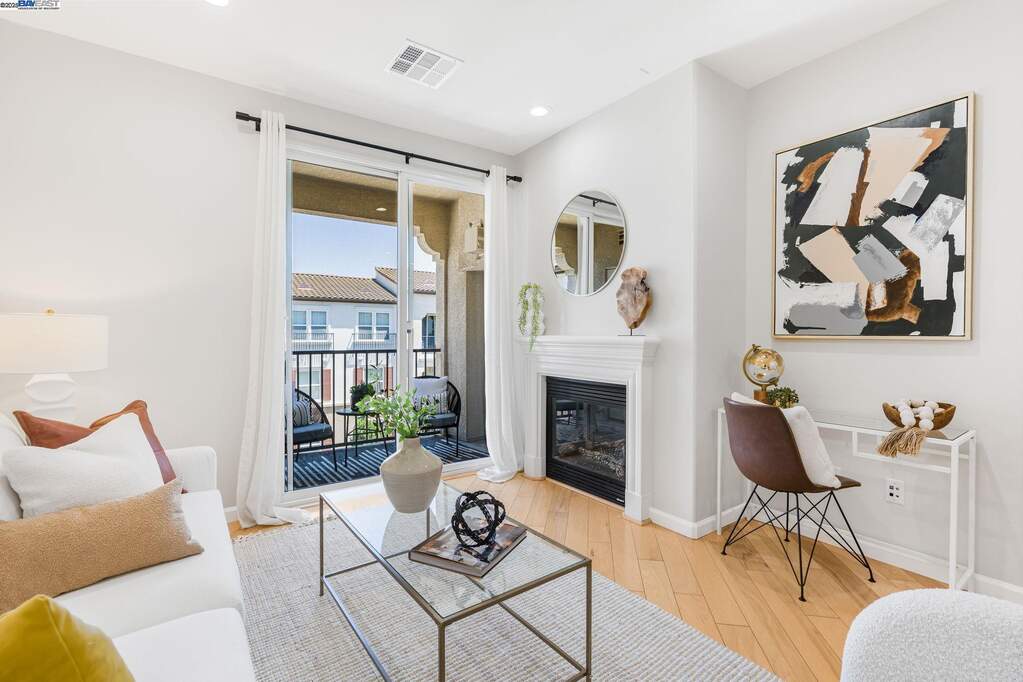 3385 Dublin Blvd. #443, Dublin, CA 94568