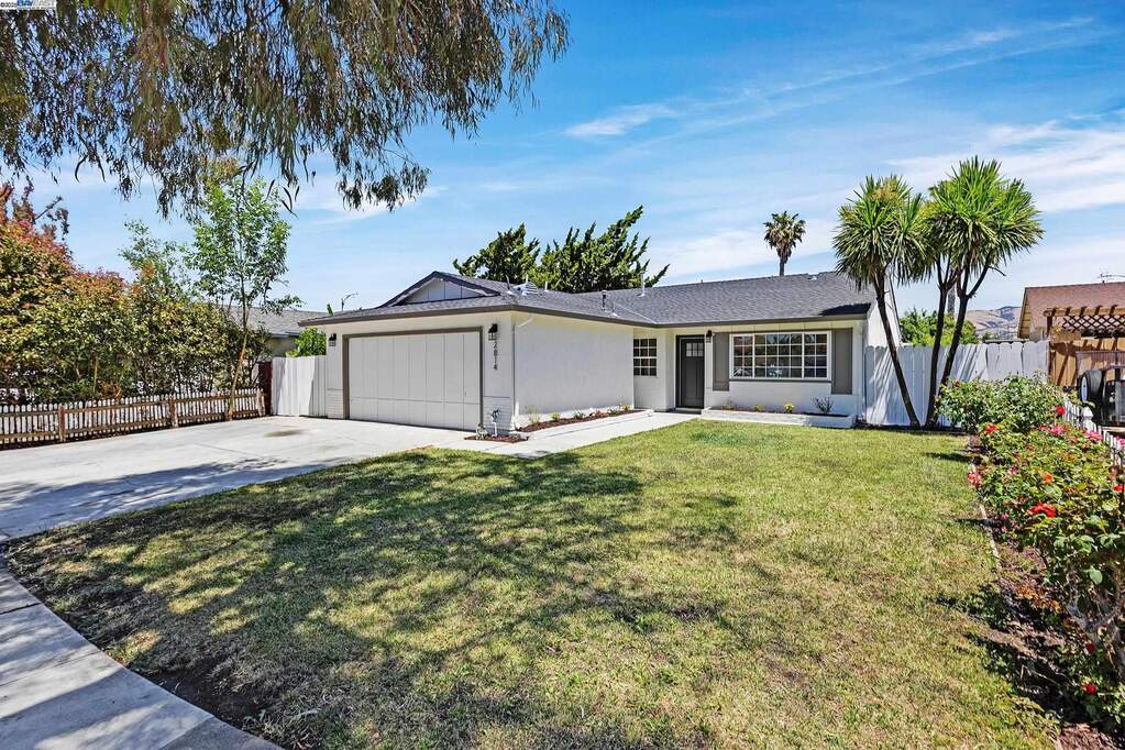 2814 Bunker Ct