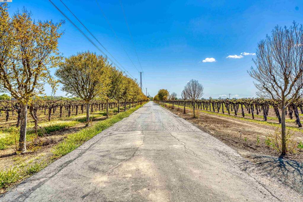 11699 Conley Rd, Galt, CA 95632