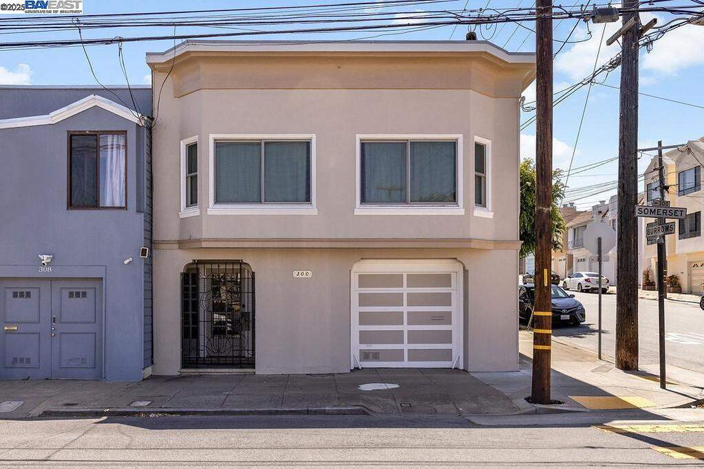 300-300A Somerset St