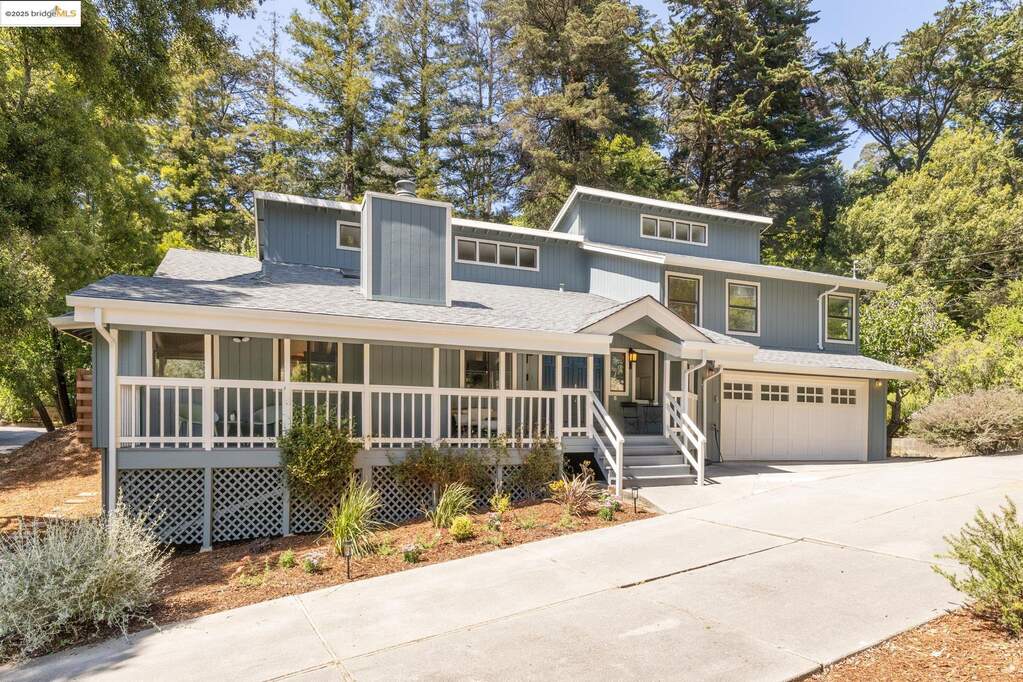 7383 Saroni Dr, Oakland, CA 94611