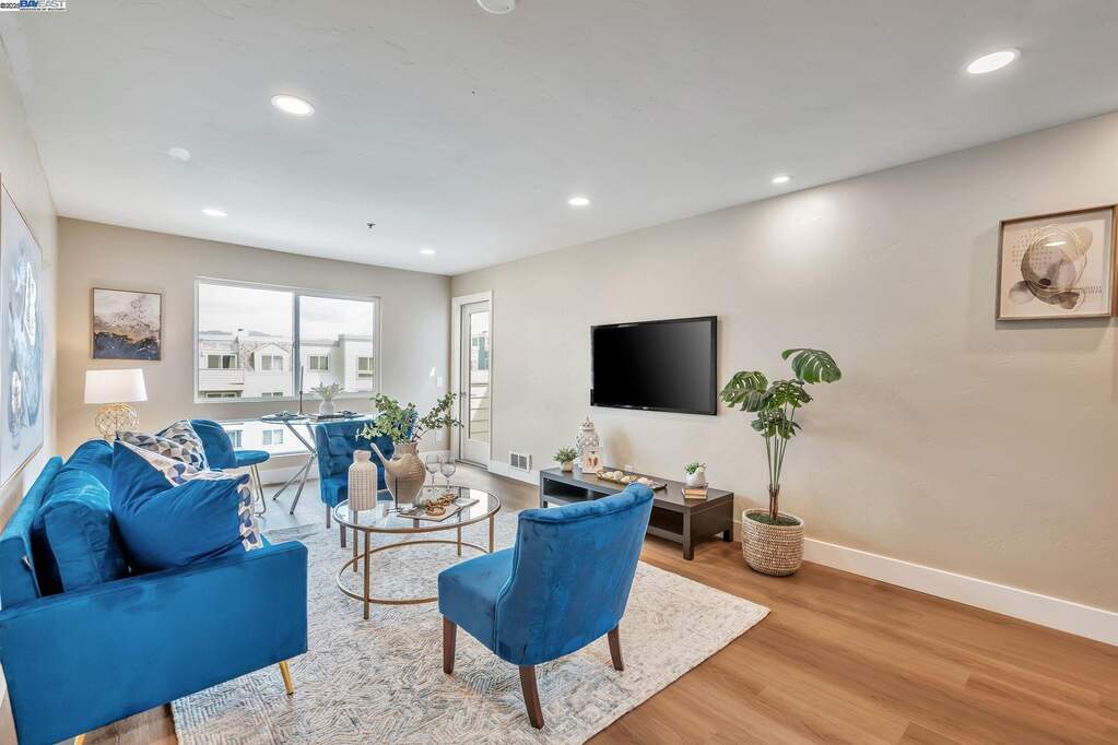 6400 Christie Ave #3404, Emeryville, CA 94608