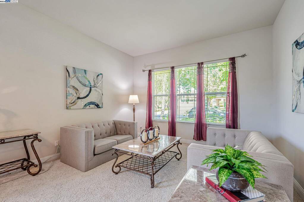 2453 Gardenstone Pl, Manteca, CA 95336