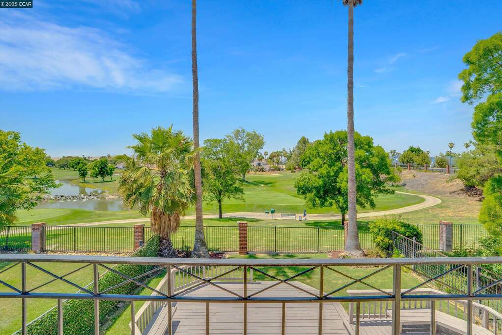 1736 Cherry Hills Dr, Discovery Bay, CA 94505