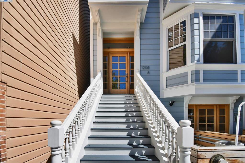 1208 Stanyan St, San Francisco, CA 94117