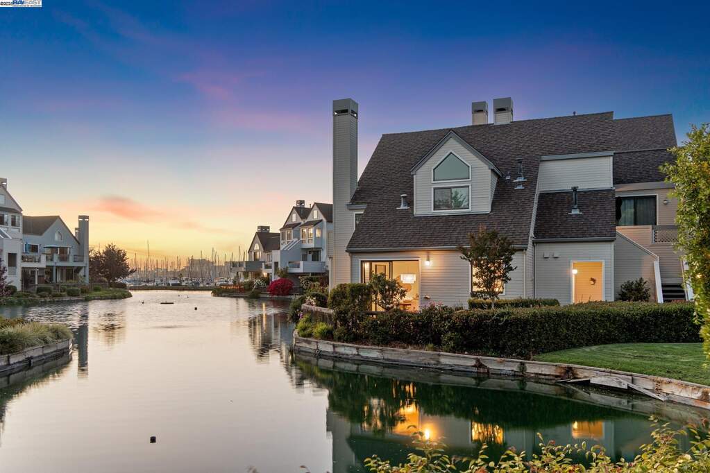 3001 Triumph Dr #161, Alameda, CA 94501