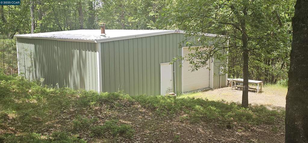 2996 Liberty Hill Rd, Rail Road Flat, CA 95248