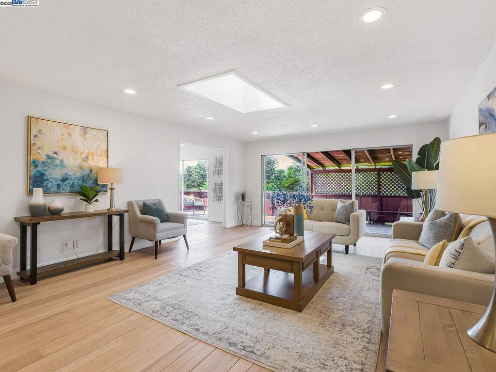 187 St. James Drive, Piedmont, CA 94611