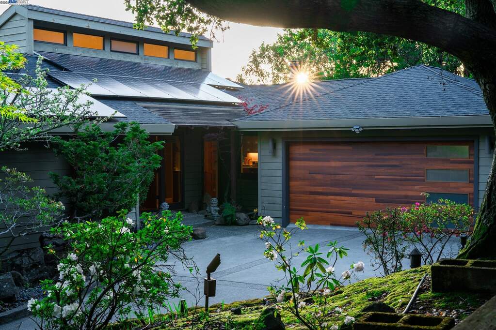 351 El Toyonal, Orinda, CA 94563