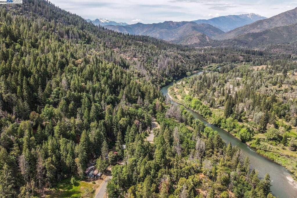 2940 Dutch Creek, Junction City, CA 96048
