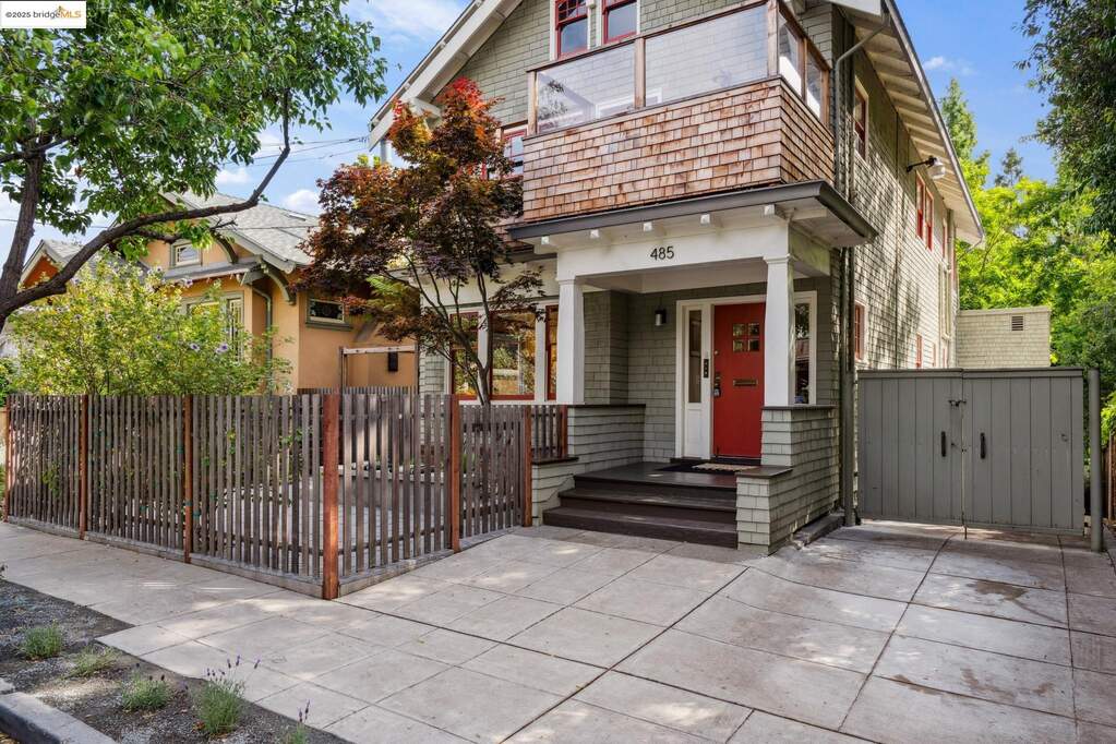 485 Hardy St, Oakland, CA 94618