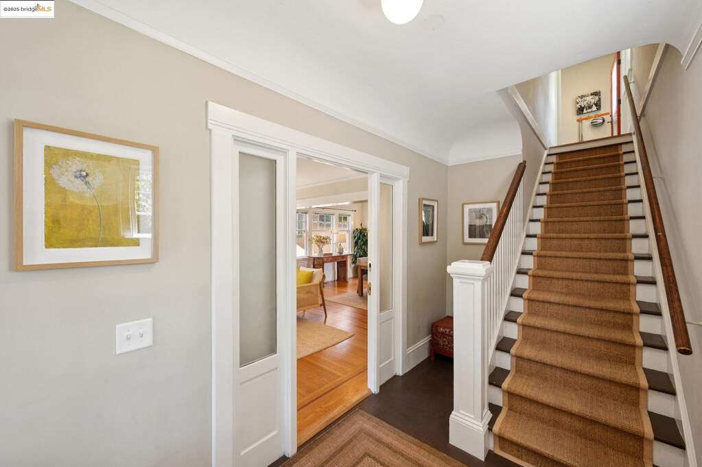 485 Hardy St, Oakland, CA 94618