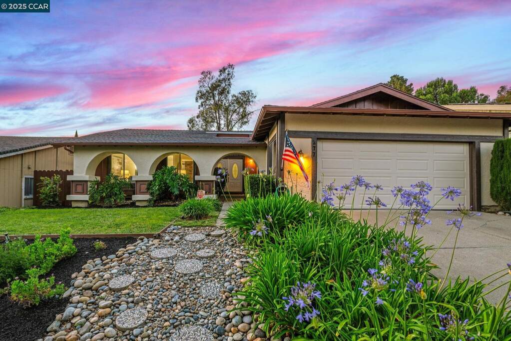 277 Holiday Hills Dr, Martinez, CA 94553