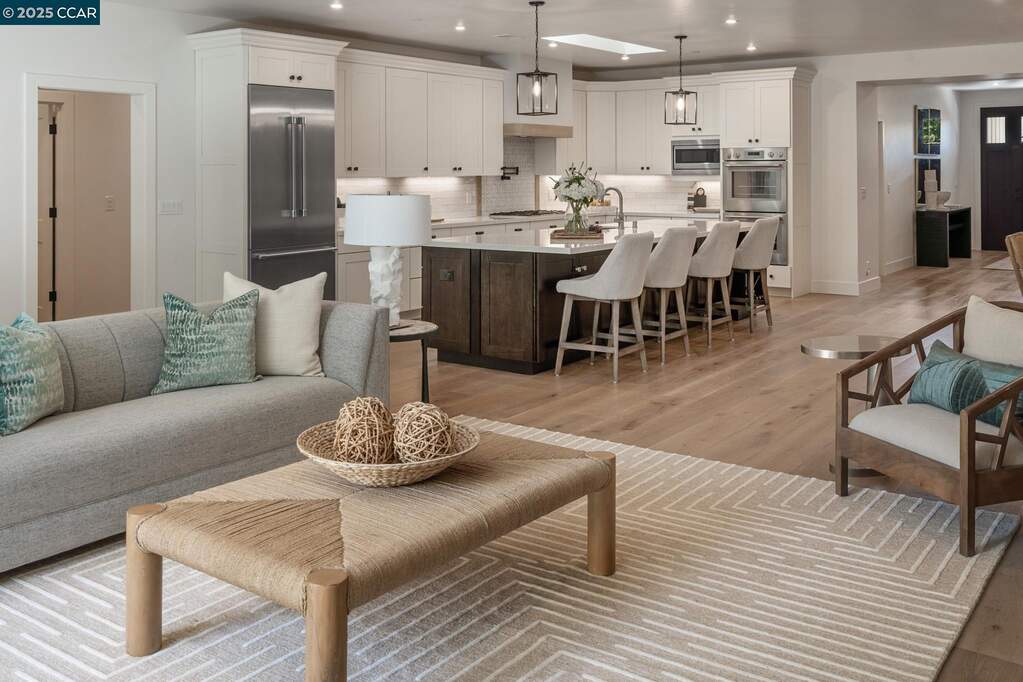 267 Valle Vista Dr, Danville, CA 94526