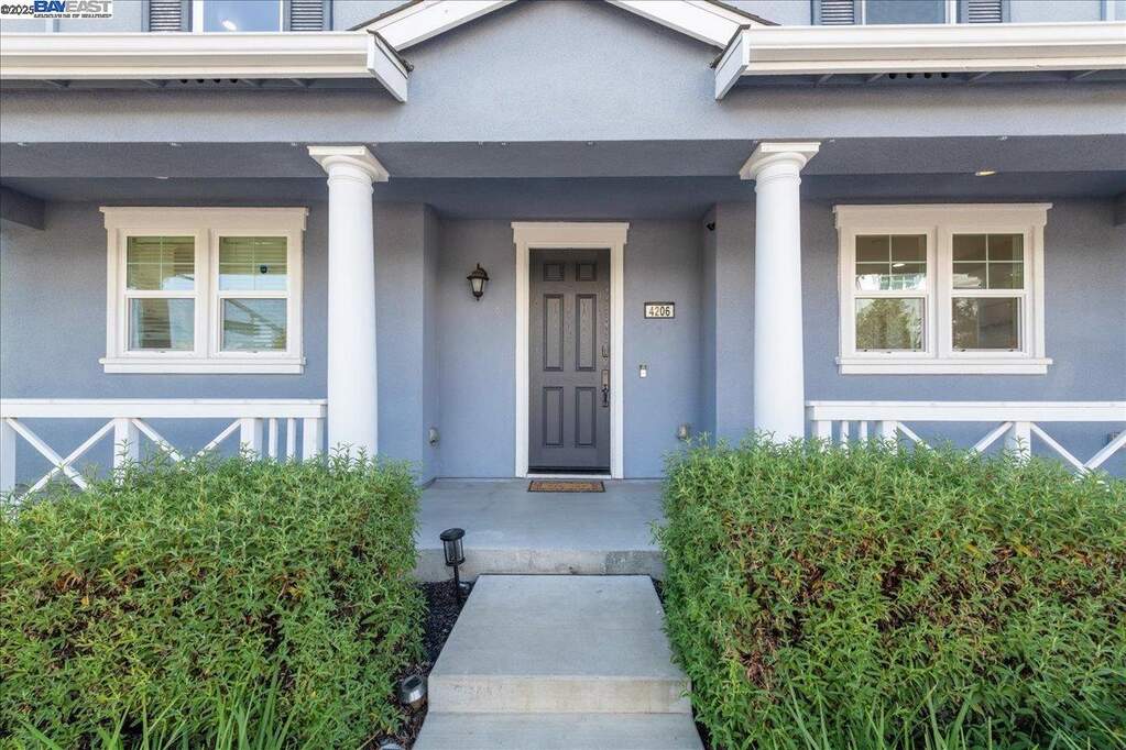 4206 Sunset View Dr, Dublin, CA 94568