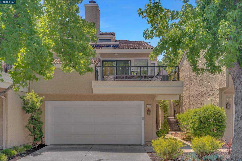 2105 Lost Lake Pl, Martinez, CA 94553