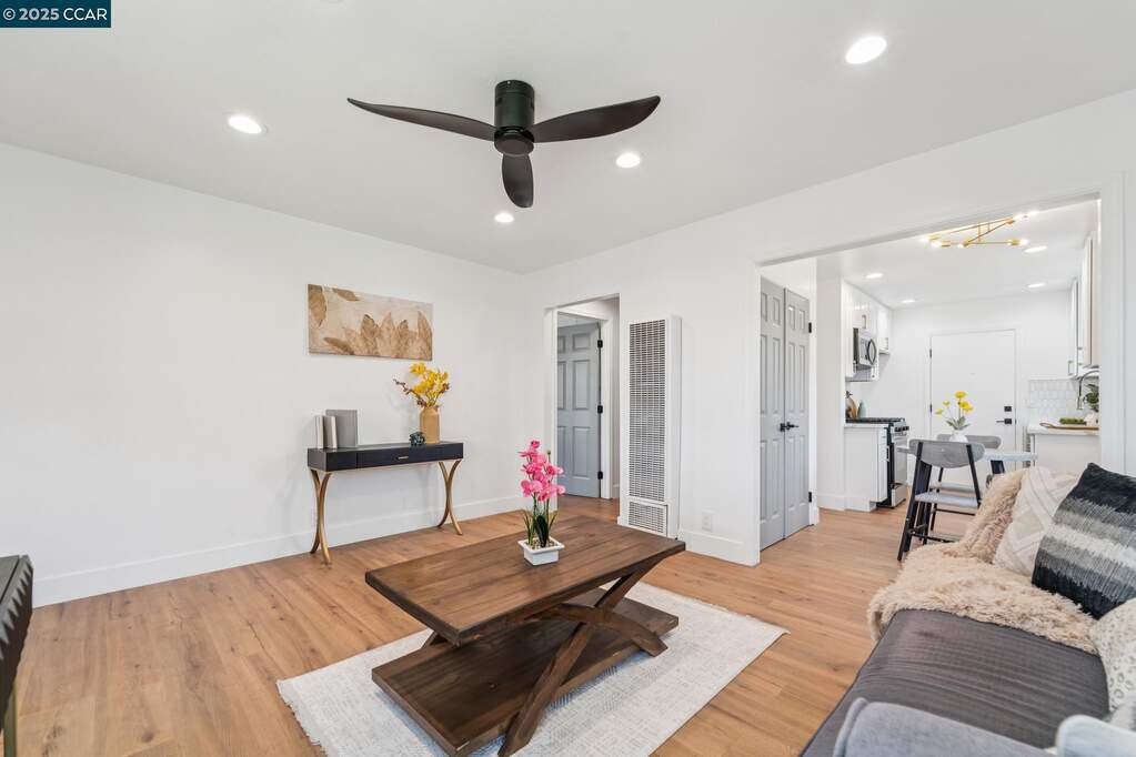 23230 Anchor Avenue #106, Carson, CA 90745